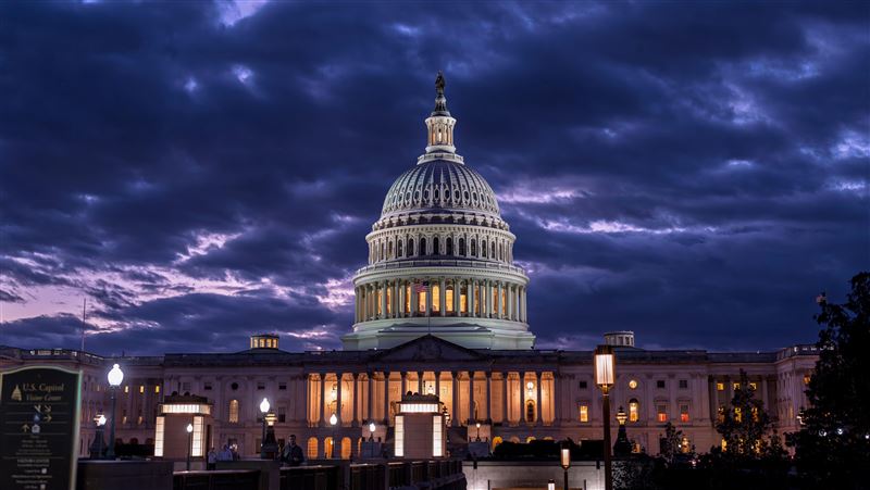 美政府關門危機增　航安人員迫跑外送養家