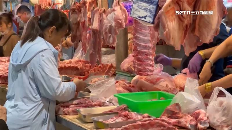 禁宰5天民衝肉攤搶買　彰攤販：1斤漲20元