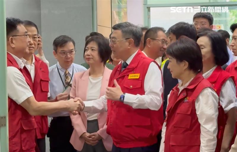 台中爆發非洲豬瘟，行政院長卓榮泰要求前進應變指揮所展開「120小時黃金時間作戰」。(圖／翻攝畫面)