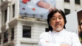 《黑白大廚》的韓裔美籍名廚愛德華李，將與樂天飯店主廚團隊共同設計菜單。（圖／翻攝自IG @chefedwardlee）