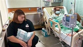 我要媽媽陪我長大！姊弟無奈棄學打工救母