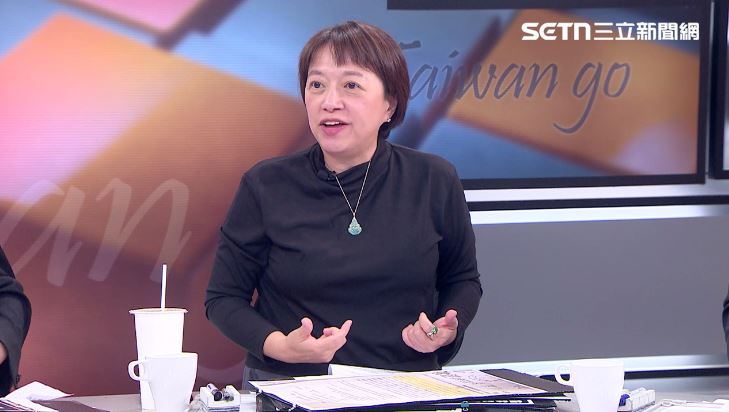 邱明玉質疑盧秀燕在非洲豬瘟議題上的應對。（圖／前進新台灣）