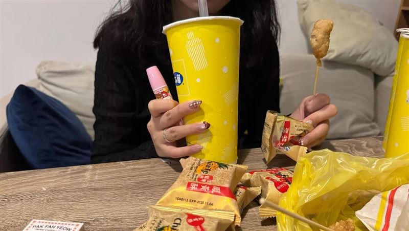 他怨BLINK女友太瘋嗑鹹酥雞：為買1物跑死