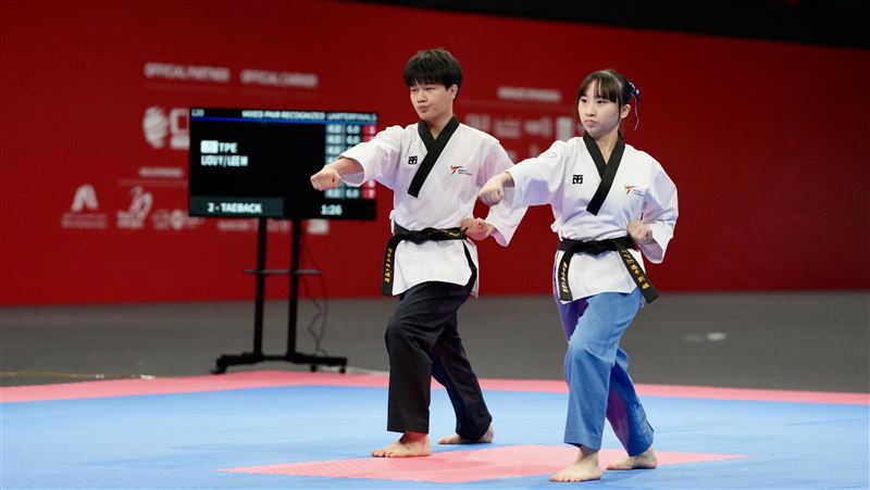 混合雙人公認品勢李旻淳、劉嬿收下銅牌。（圖／中華奧會提供）