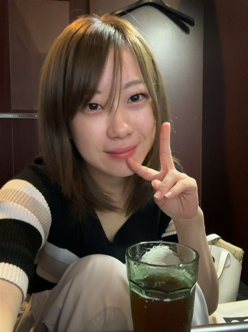 財經Youtuber若葉結希疑宣布停更、把之前所有影片刪光光，AV達人一劍浣春秋看後分析：「她之所以拍AV，很可能是因為急需用錢。」（圖／翻攝自Ｘ）