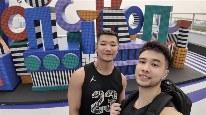 馬修的yt頻道鼓勵很多香港同志勇敢追愛。(圖／讀者提供)
