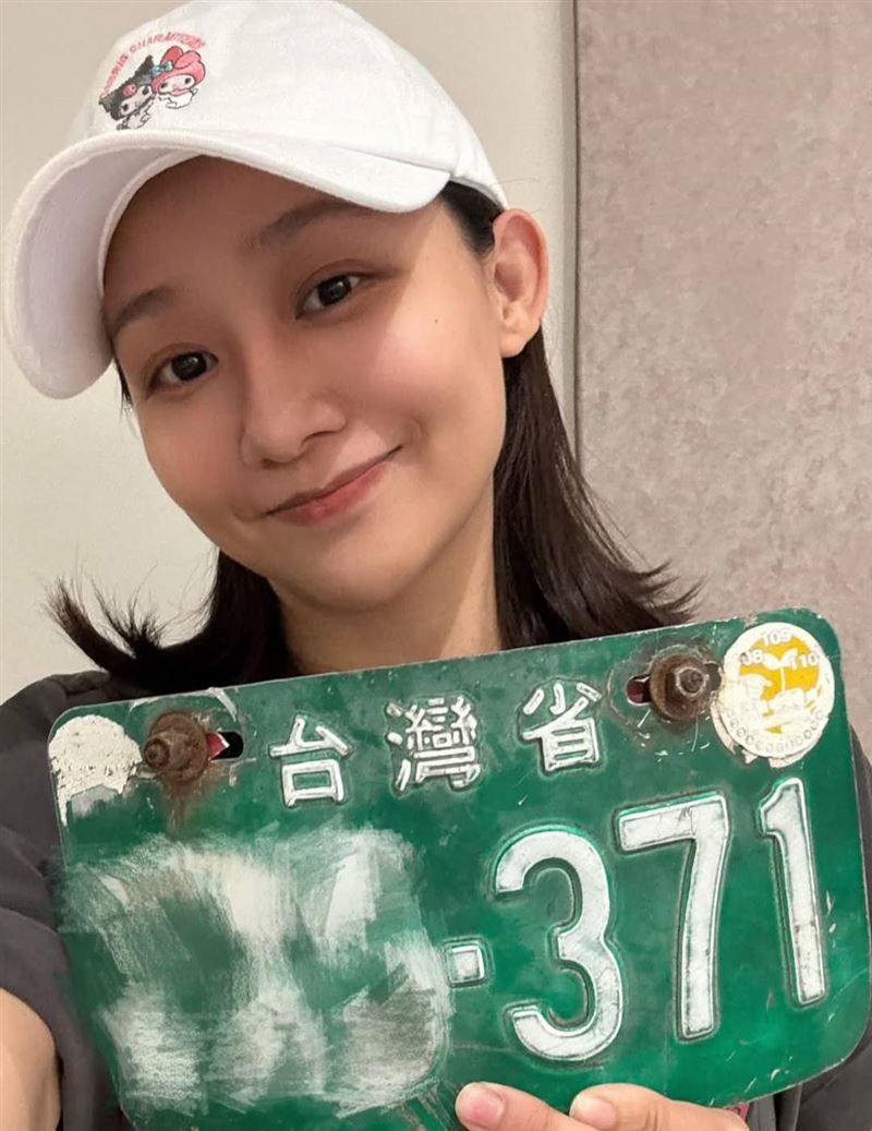 Nico透露高中才被父親告知彼此沒有血緣關係。（圖／翻攝自臉書）