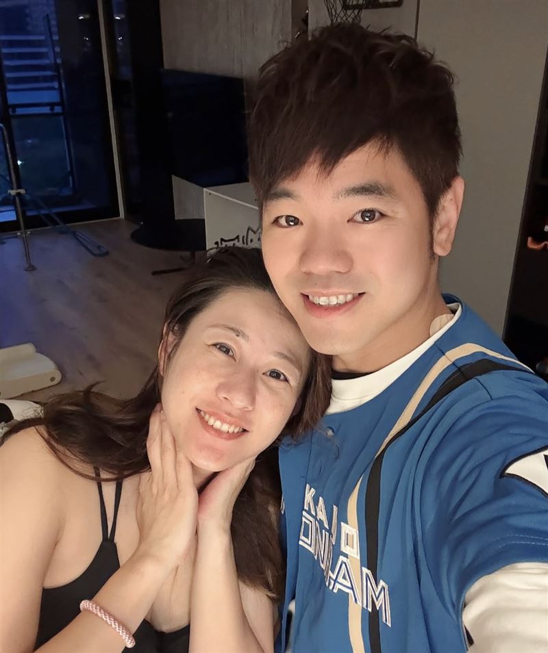 彼得爸與蘇珊媽是知名親子YTR，在YT坐擁41萬粉絲。（圖／翻攝自IG @peter_and_susan）