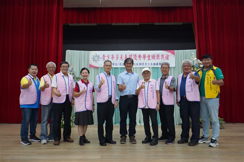 花工之友頒獎助學金　用行動關懷花蓮學子多元發展