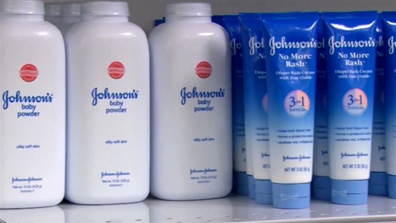 嬌生爽身粉含致癌物質！英國千人集體控訴