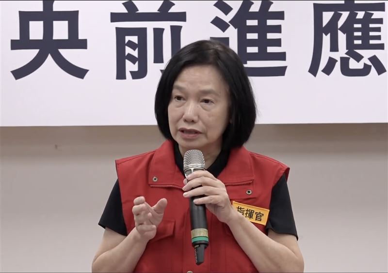 杜文珍說,豬隻上市前都會經過層層把關,除有獸醫師開具健康證明書,到屠宰場要經過屠前與屠後檢查。(圖/農業部提供)