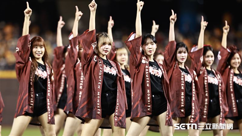 台灣大賽G4，樂天女孩應援陣容沒有廉世彬。（圖／記者劉彥池攝影）