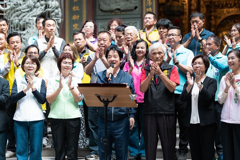 總統賴清德前往彰化伸港福安宮參香祈福（圖／總統府提供）