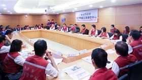 因應國內疑似非洲豬瘟疫情，新北市長侯友宜23日晚間召開應變中心會議。（圖／新北市府提供）