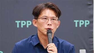 黃國昌表態要請習吃雞排　梁文傑冷回這句