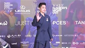 蔣萬安OOTD（圖／翻攝自Taipei Fashion Week 臺北時裝週）