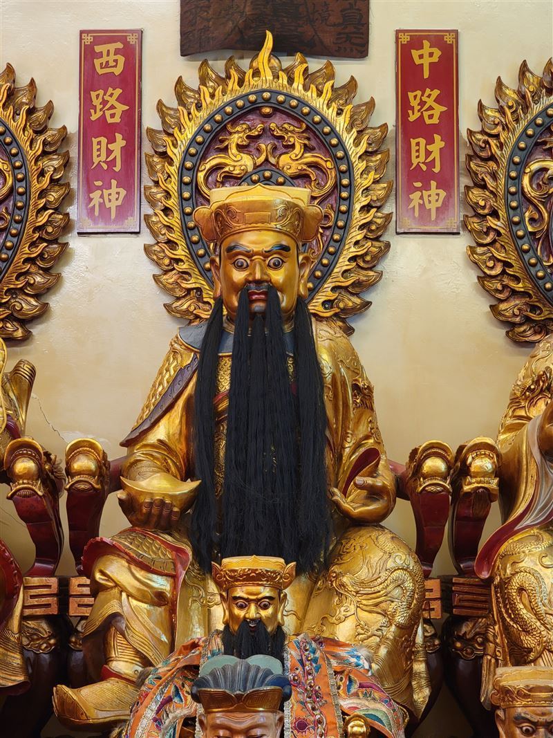 轟動財經界的《被財神爺喜歡到怕的方法》一書,揭開「金毒」駭人真相,沒有改掉5種壞習慣,會讓財神遠離你、你會越來越窮。(圖/記者鍾志鵬攝影)