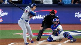 世界大賽首戰，大谷翔平首打席遭到三振。（圖／美聯社／達志影像）