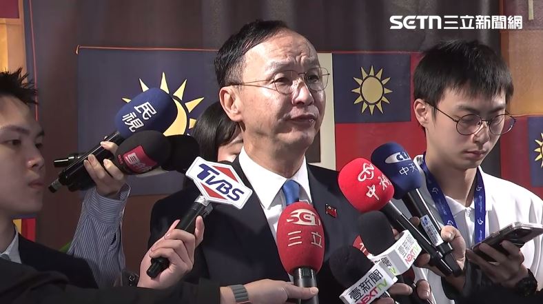 國民黨主席朱立倫接受媒體聯訪(圖/翻攝畫面)