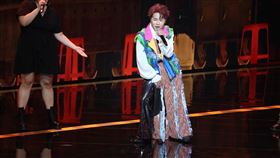 陳孟賢出道12年，首登金鐘舞台唱到哭。（圖／全球巨星有限公司提供）