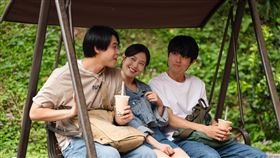 連晨翔大學時期就很關心劉品言的感情世界。（圖／TVBS提供）