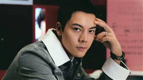 陳偉霆喜得一子。（圖／翻攝自陳偉霆微博）