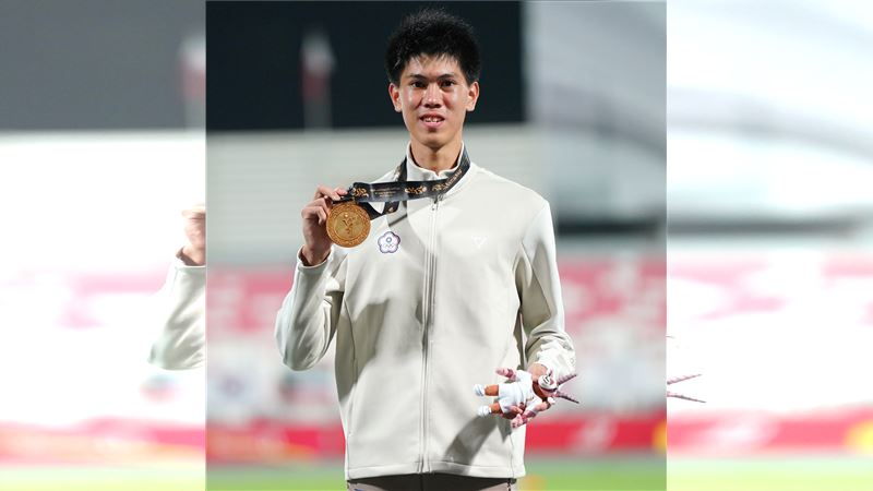 黃凱倫跳出2公尺05,為台灣代表隊奪下本屆第2金。(圖/中華奧會提供)
