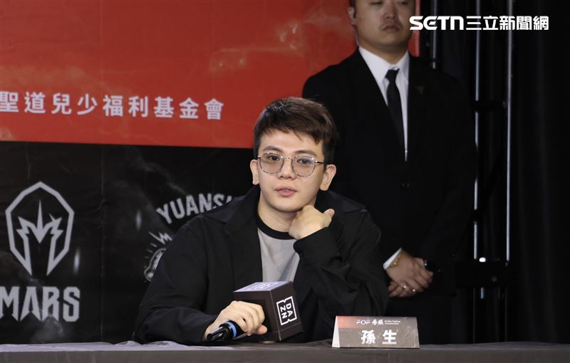 孫生出席拳願的賽前記者會。（圖／記者鄭孟晃攝影）