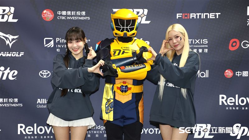 桑德、小翔哪個可愛？邊荷律回答很有智慧