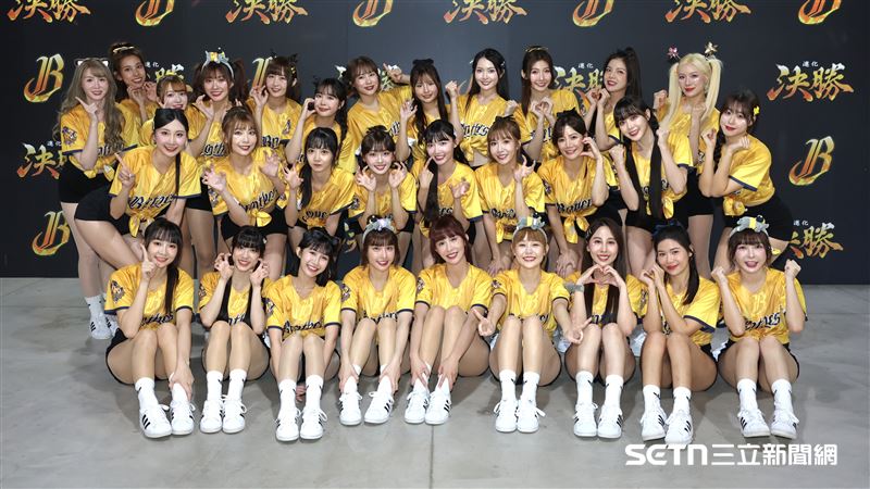 台灣大賽G1,PS女孩賽後合影。(圖/記者劉彥池攝影)
