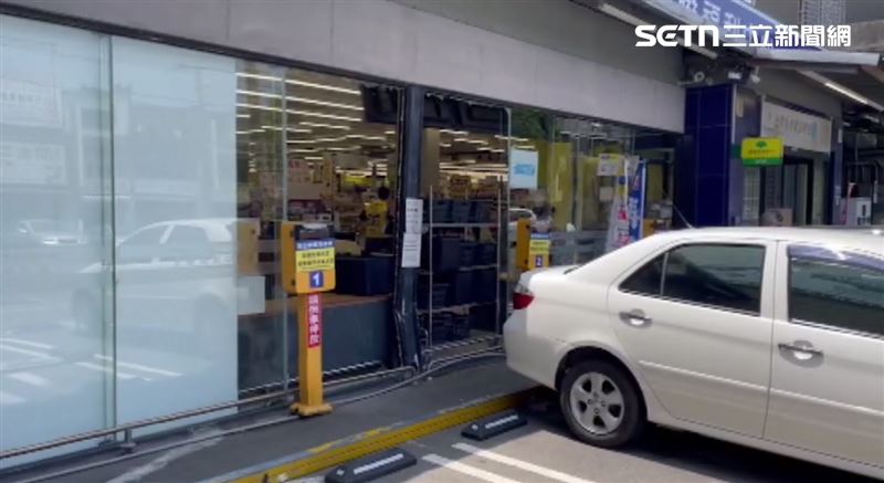 不少消費者認為,全聯的「自設停車場」的服務相當方便。(圖/資料照)