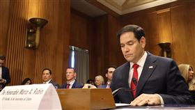 美國國務卿盧比歐美國國務卿盧比歐26日受訪時表示，美國反對任何強行或脅迫改變台灣地位的行為，這是多年的立場，不會屏棄。攝於1月15日 中央社記者鍾佑貞華盛頓攝 114年2月27日