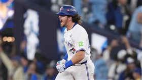 世界大賽G1巴傑（Addison Barger）敲出代打滿貫砲。（圖／美聯社／達志影像）