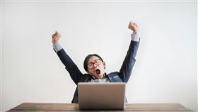 打哈欠。哈欠。(圖／Pexels)