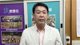 有中國工程師製作一款App「歸家」，號稱讓台灣民眾一鍵登記投誠，許智傑分析，這是滲透戰的一環。（圖／許智傑辦公室提供） 