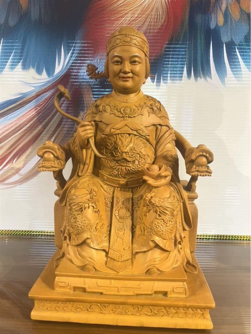 石鳳宮土地婆神尊(圖/翻攝自南投中寮石鳳宮土地婆臉書社團)