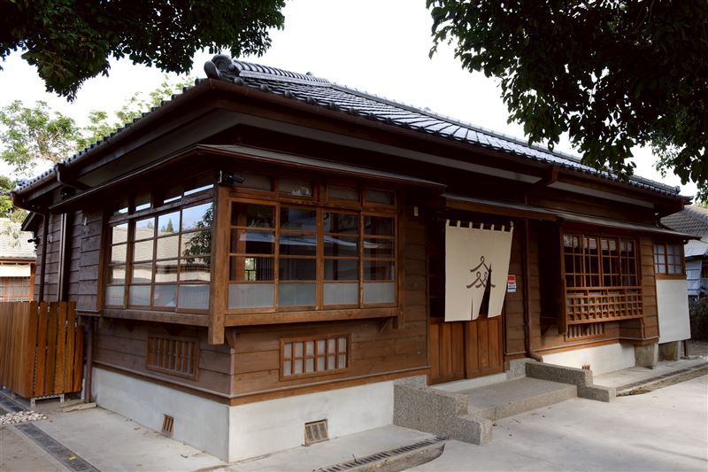 持2張雲朗聯合住宿券,即可雙人平日入住「寶桑町屋」日式雙房,享受典雅舒適的和式空間。(圖/飯店旅宿業者提供)