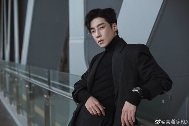中國男星高瀚宇參與多部戲劇演出,人氣扶搖直上。(圖/翻攝自微博)