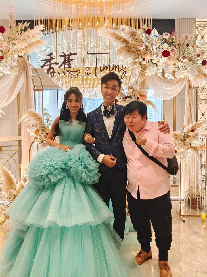 當時香蕉婚禮時,山豬的調皮模樣成追憶。(圖/翻攝自香蕉臉書)