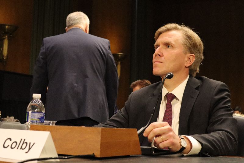 美國防次長柯伯吉美國學者高德斯坦4年前曾與現任美國防次長柯伯吉(圖)就「美國能否守住台灣」進行線上辯論,圖攝於3月4日。中央社記者鍾佑貞華盛頓攝 114年10月27日