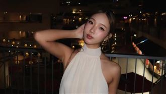 小S大女兒改造型露美背　釣出親媽6字回應