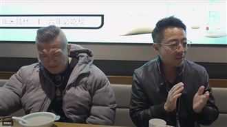 館長赴中合體汪小菲　喝豆汁表情猙獰被拍