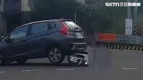 倒車輾老翁1200.