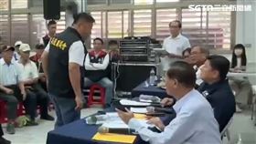 張峻與傅崐萁爆發衝突，兩人互罵不斷。（圖／翻攝畫面）