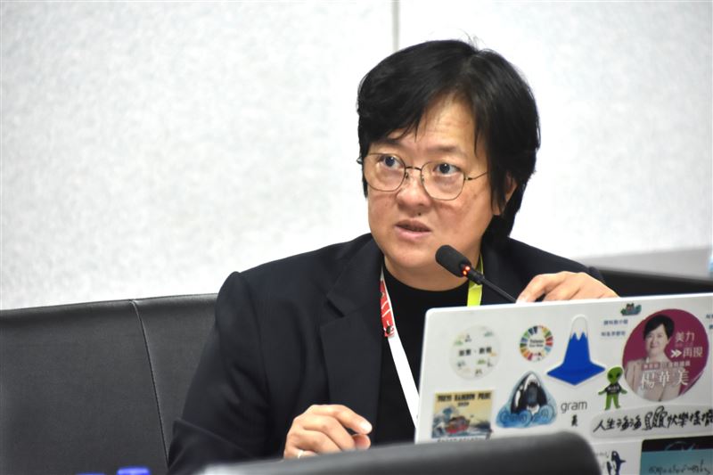 花蓮縣楊華美爆料,座談會中真正的災民恐怕還不到一半。(圖/翻攝自花蓮縣議員楊華美臉書)