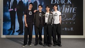 《黑白原來是真的》（左起）孫恪傑、葛兆恩、紀成澔、夏和熙，四帥出席搶先特映會。（圖／結果娛樂提供）