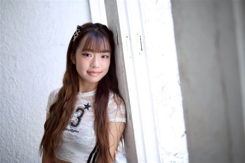 欣菲(SINBY)接受《三立新聞網》專訪。(圖/記者鄭孟晃攝影)