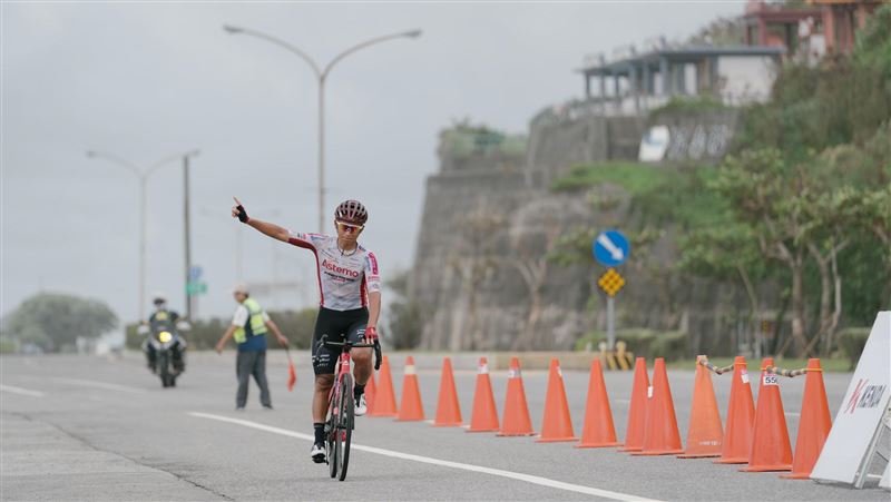 2025臺灣KOM太平洋經典賽台灣一哥馮俊凱奪冠。(圖/自行車騎士協會提供)