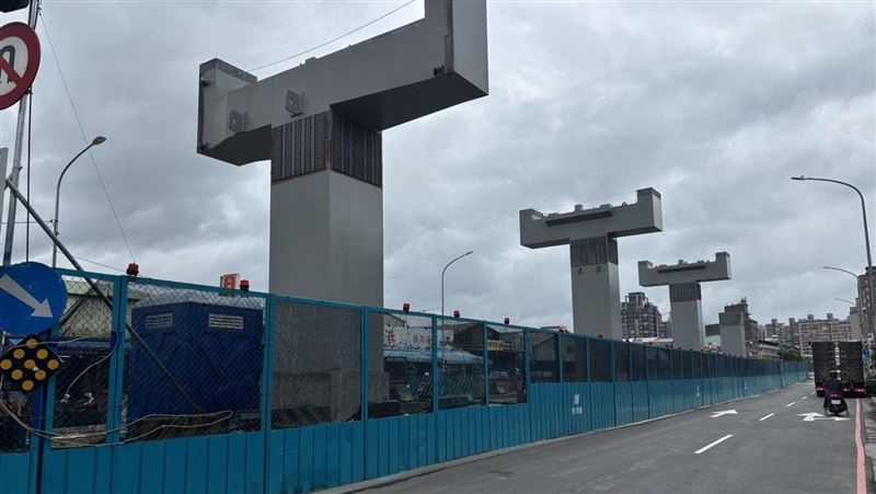 李政安表示,CQ880B土城高架段銜接土城地下段(CQ880A)與樹林段(CQ890),三段工程銜接後將形成完整捷運廊帶。(圖/新北捷運局提供)