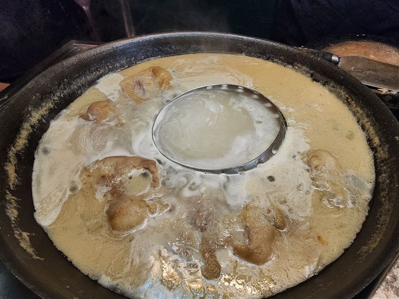 非洲豬瘟入侵台灣!基隆廟口名攤《紀 豬腳原汁專家》曝心聲:7天後不知道怎麼辦(圖/記者鍾志鵬攝影)
